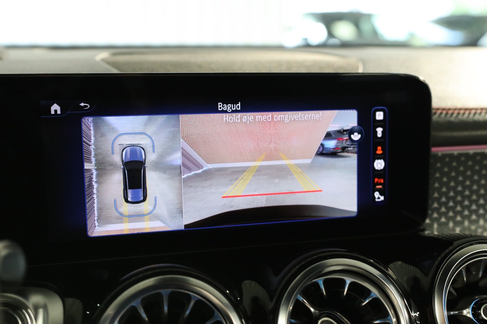 Billede af Mercedes EQB300  AMG Premium 4Matic