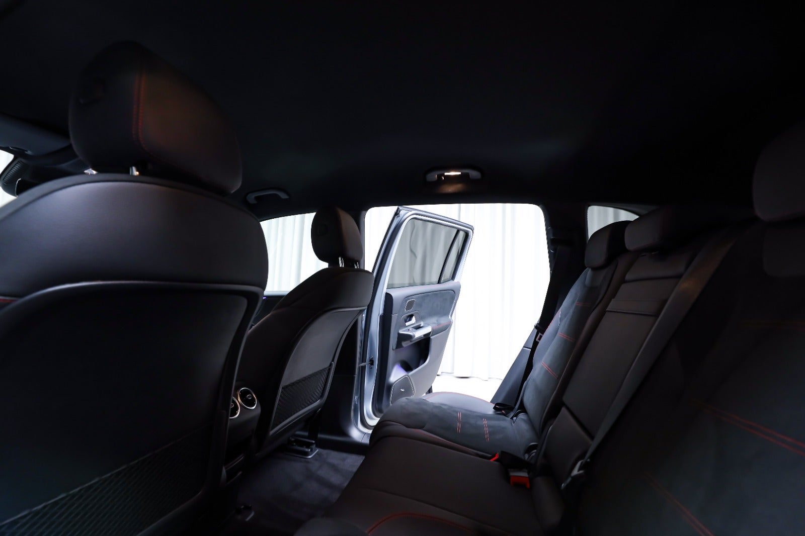 Mercedes-Benz EQB 250+ (5/8)