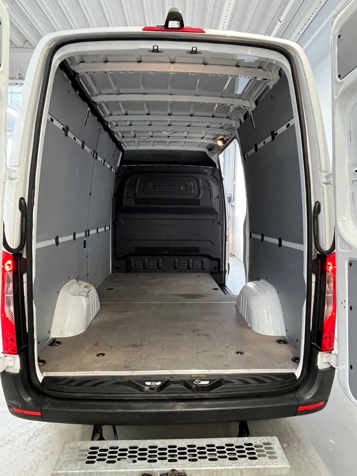 Billede af Mercedes Sprinter 317 2,0 CDi A2 Kassevogn aut. RWD