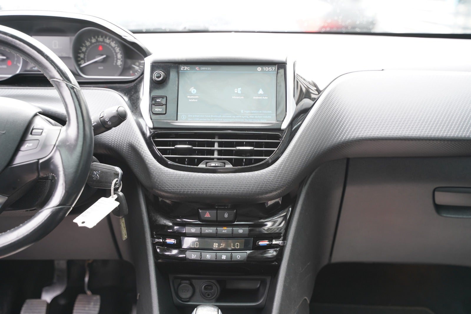 Billede af Peugeot 208 1,2 VTi 82 Selection Sky