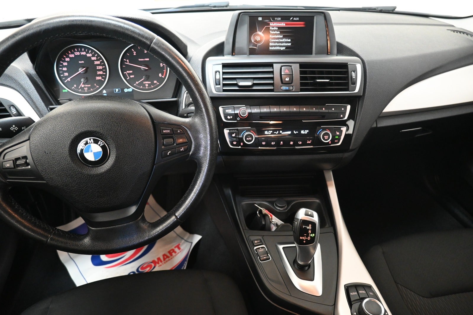 BMW 120d Connected aut.