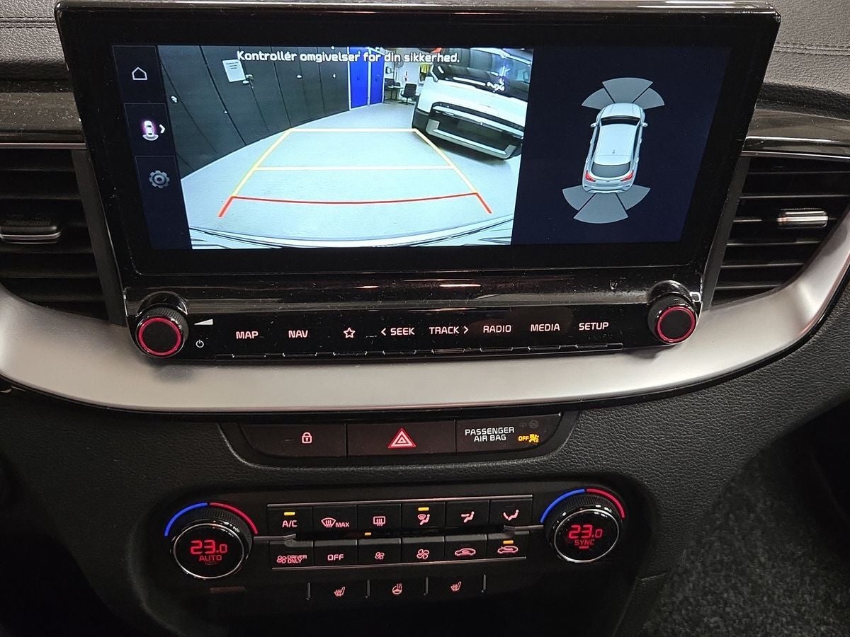 Kia XCeed PHEV Upgrade Intro DCT