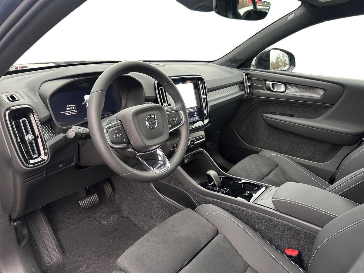 Volvo EX40 Extended Range Black Edition Excess billede 3