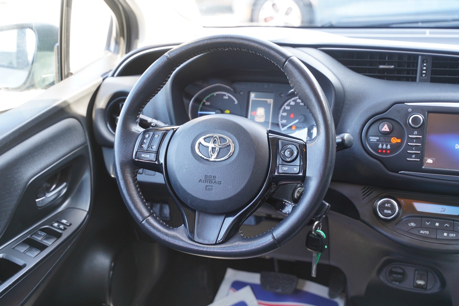 Billede af Toyota Yaris 1,5 Hybrid H3 Limited e-CVT