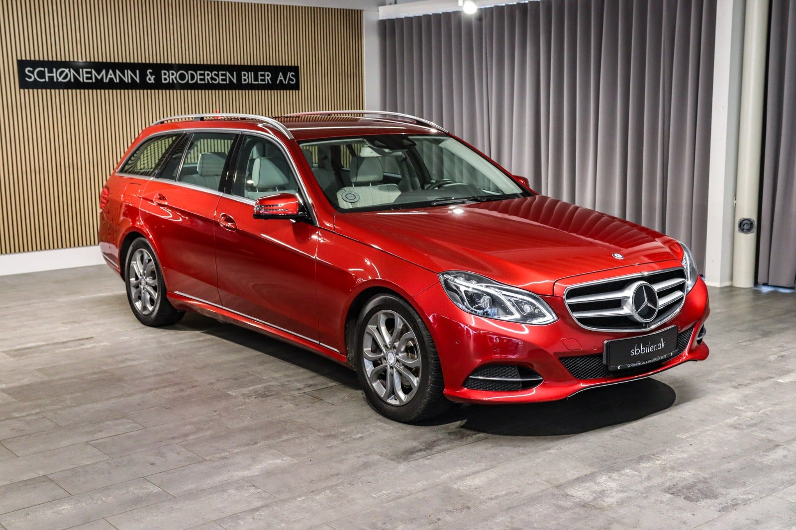 Billede af Mercedes E350 3,0 BlueTEC Avantgarde stc. aut.
