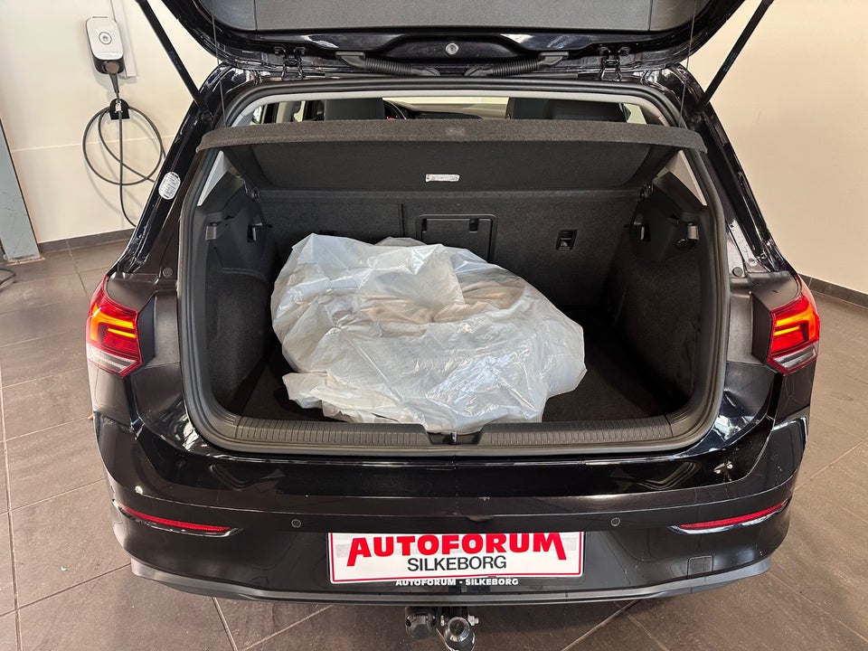 VW Golf VIII, Billede 5