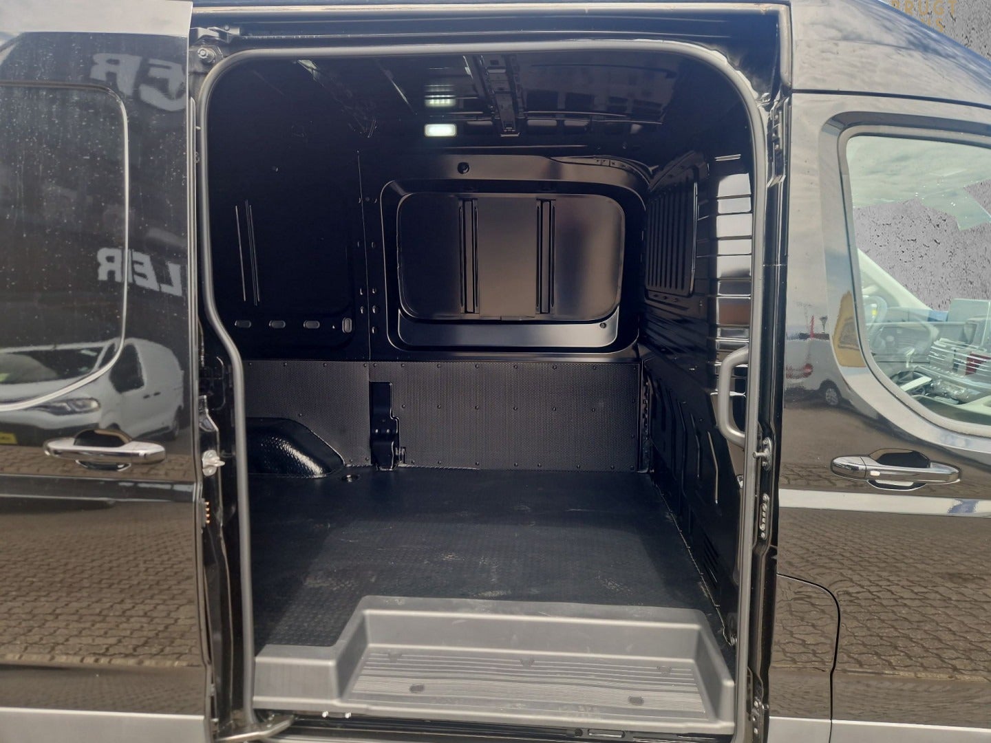 Billede af Maxus e-Deliver 9 72 L2H2 Kassevogn