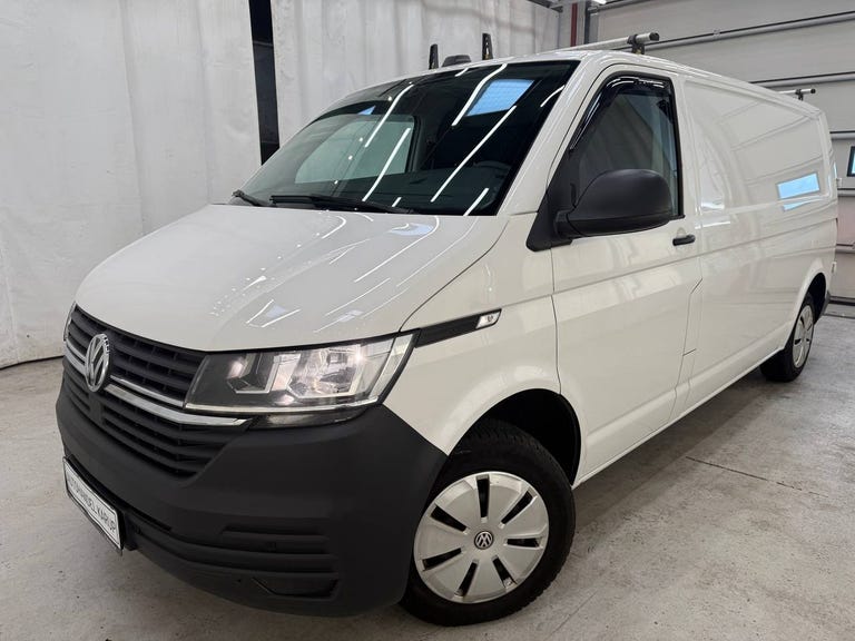 VW Transporter TDi 110 Kassevogn lang