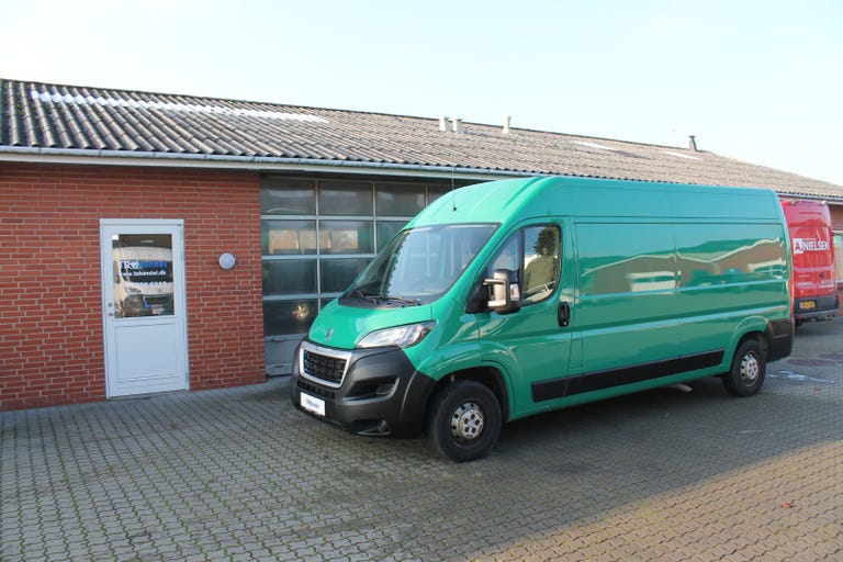 Peugeot Boxer 333 BlueHDi 140 L3H2 Premium