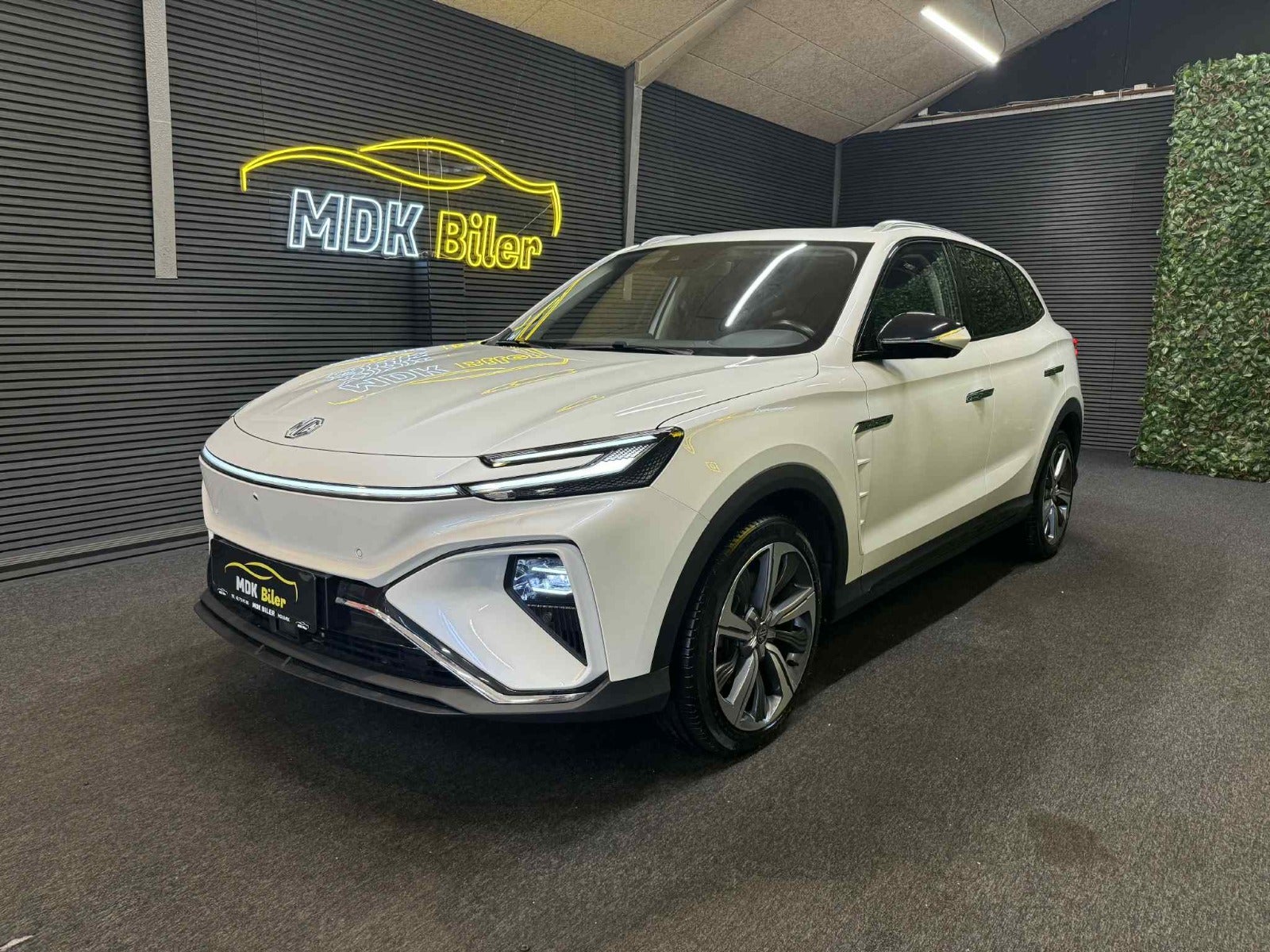 Billede af MG Marvel R Luxury