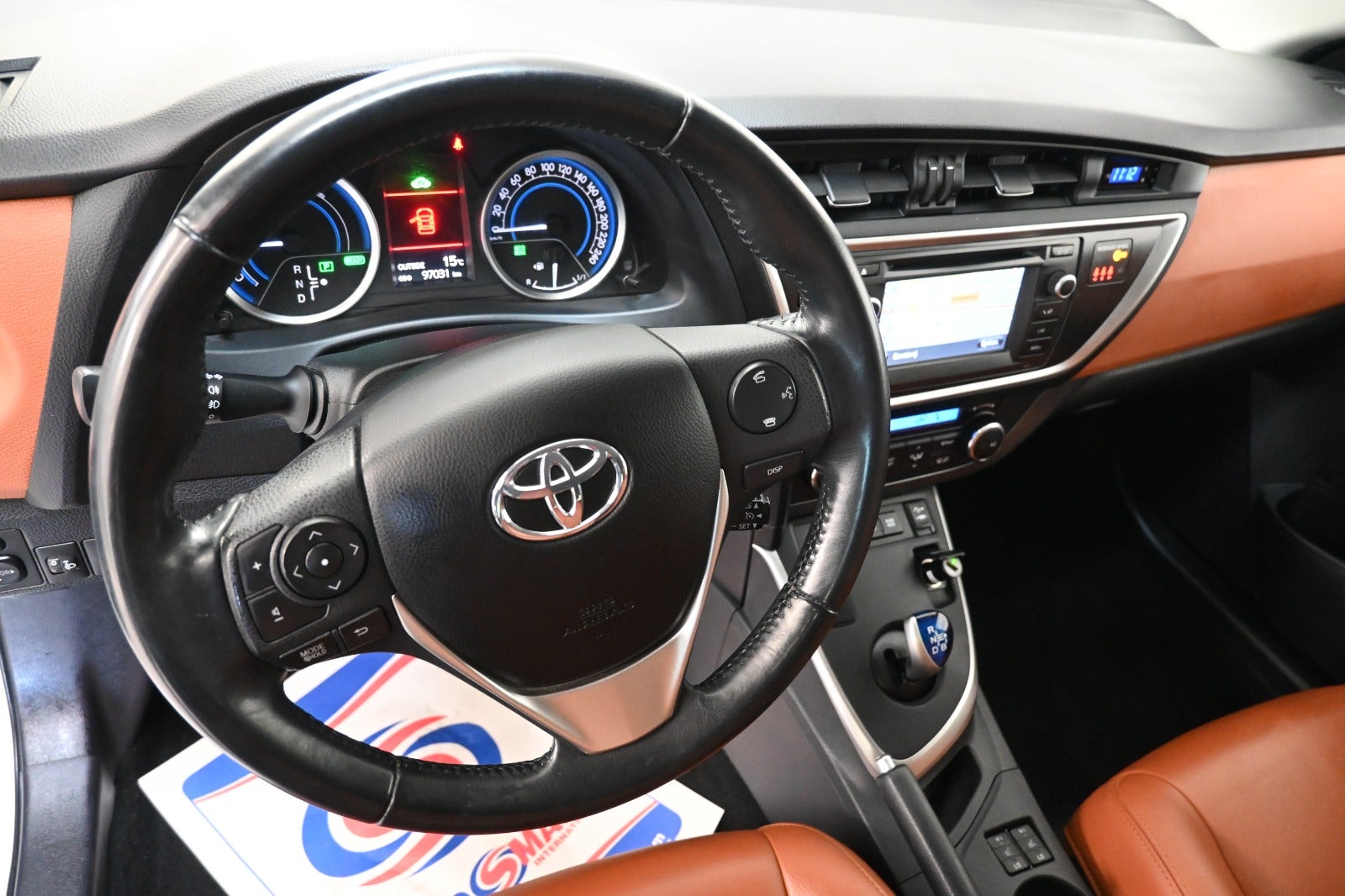 Toyota Auris Hybrid H2+ Touring Sports CVT