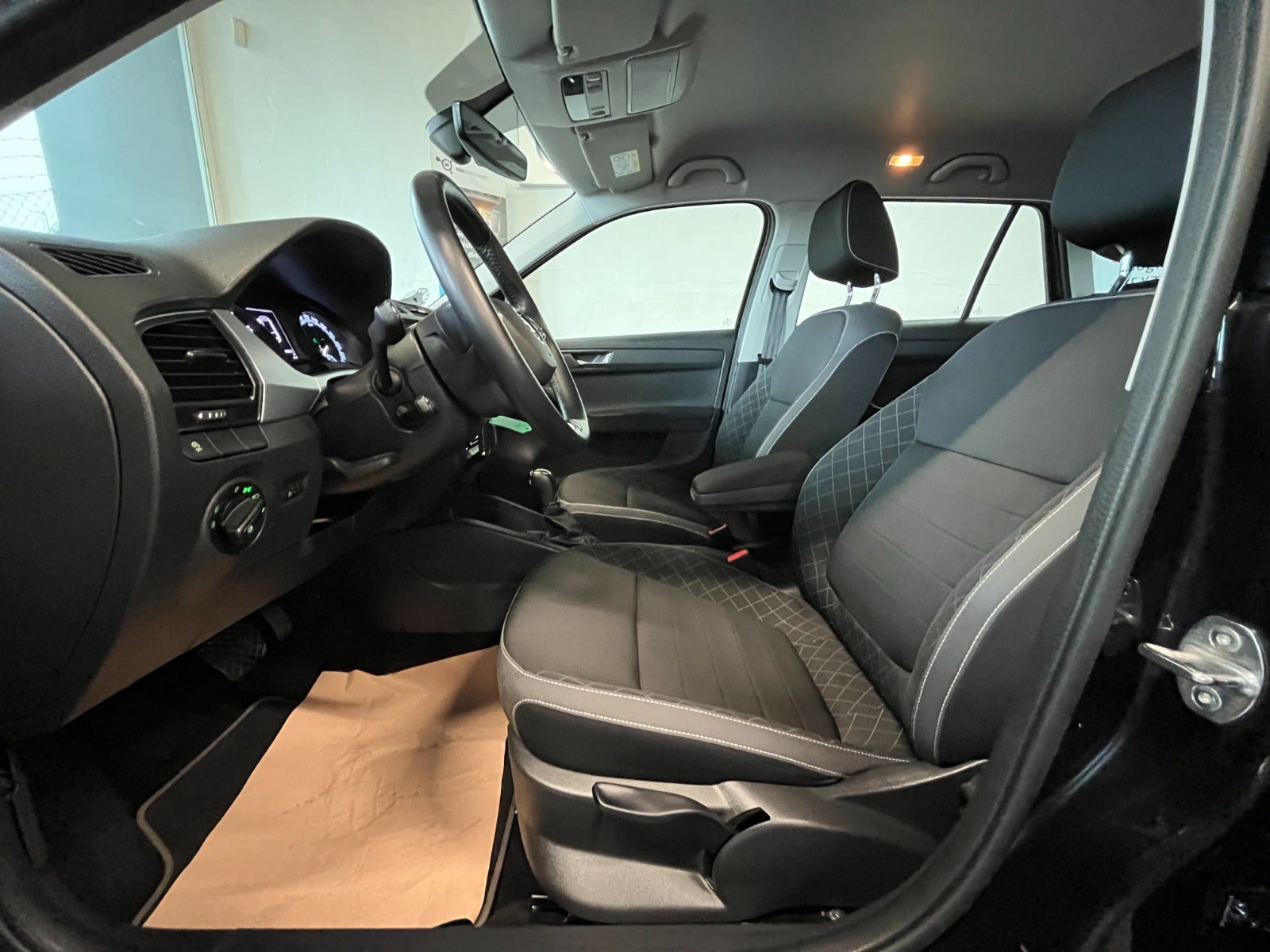 Billede af Skoda Fabia 1,0 TSi 95 Dynamic Combi DSG