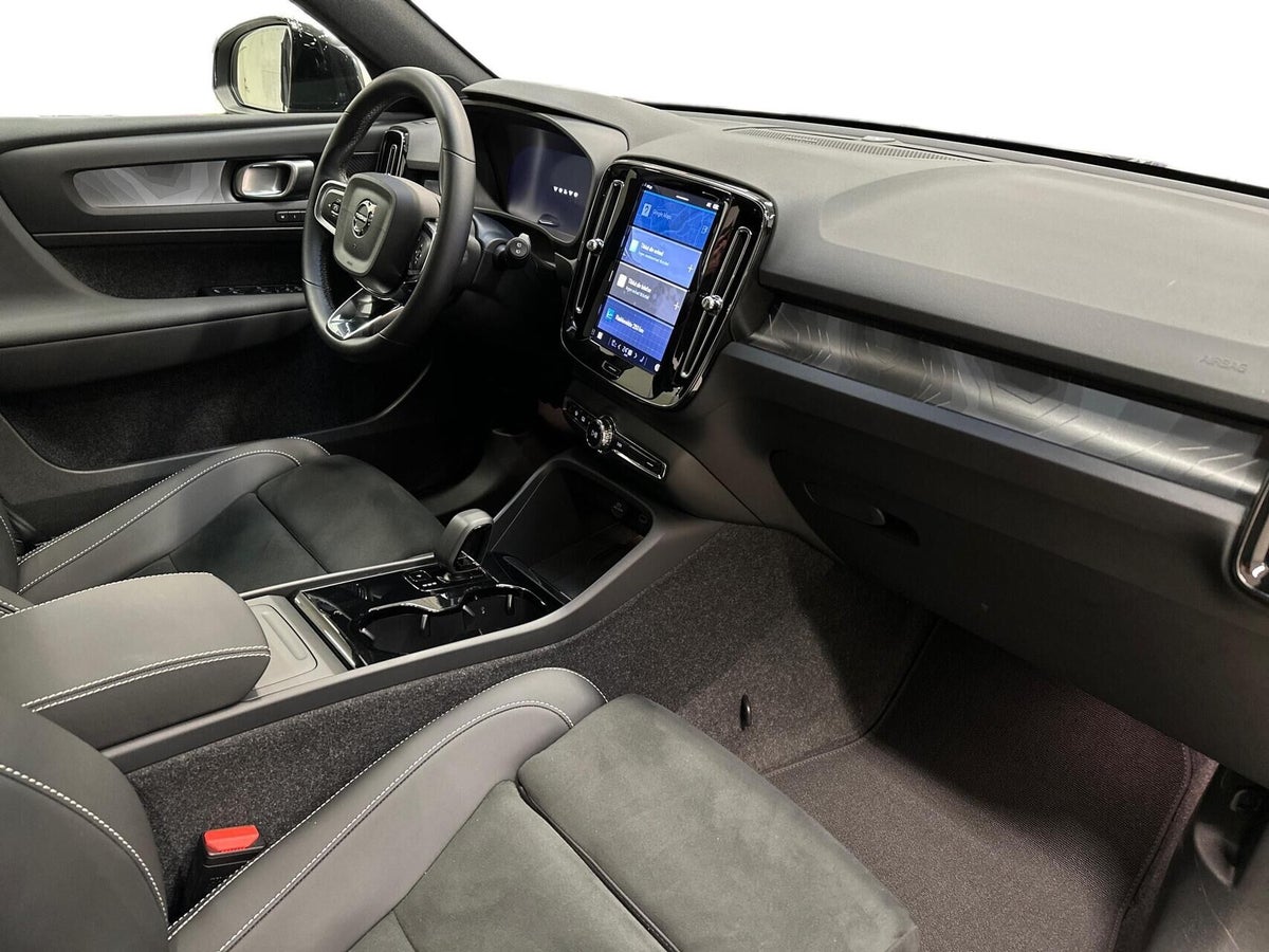 Volvo EX40 Extended Range Black Edition billede 11