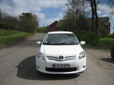 Toyota Auris 1,6 T2 Benzin modelår 2012 km 178000 træk nysynet ABS airbag startspærre servostyring, 