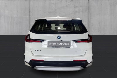 BMW iX1 xDrive30 X-Line
