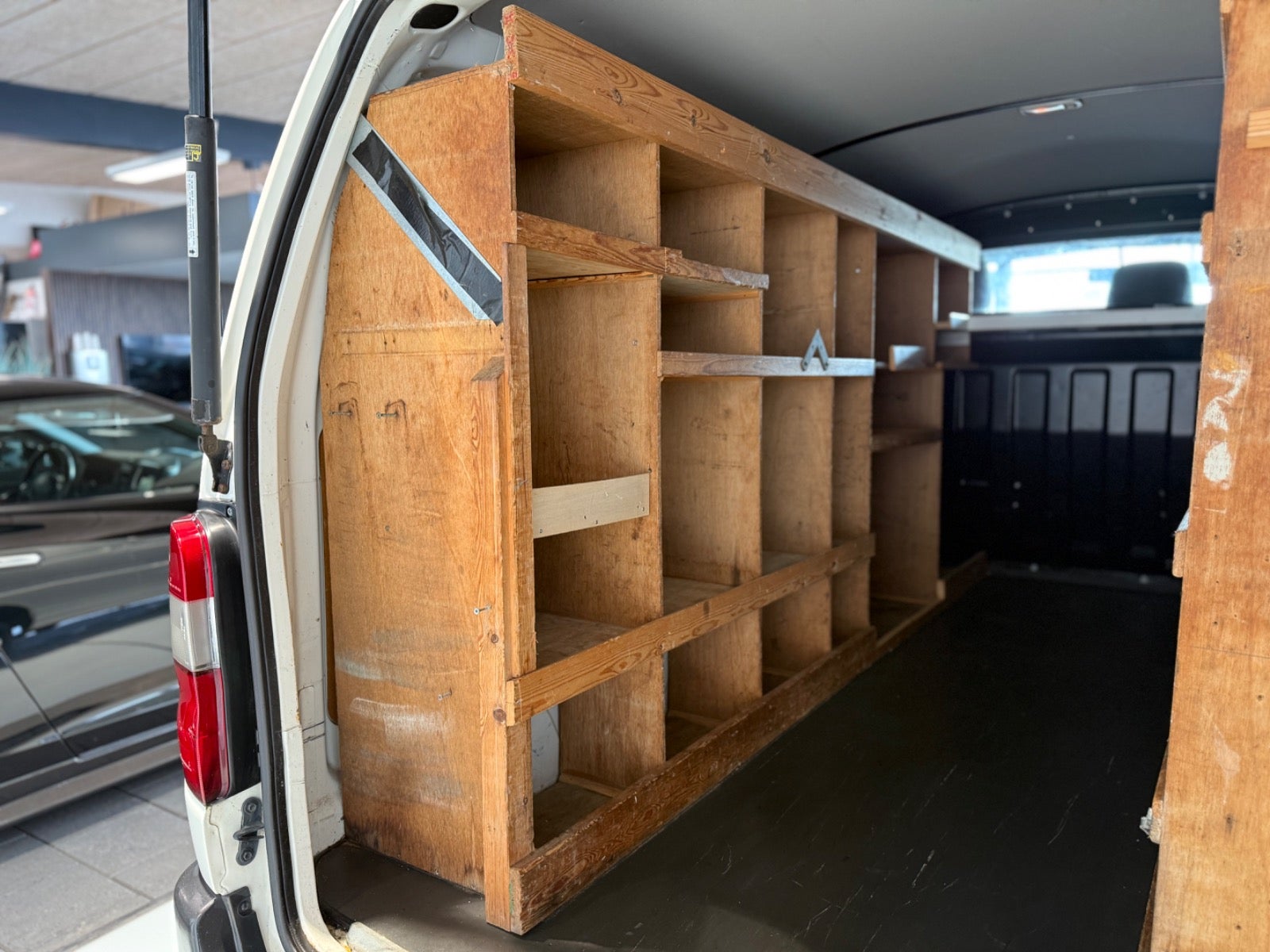 Billede af Toyota HiAce 2,5 D-4D 117 Komfort lang