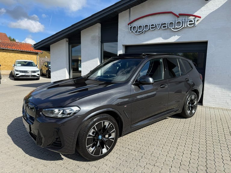 BMW iX3 Charged Plus M-Sport