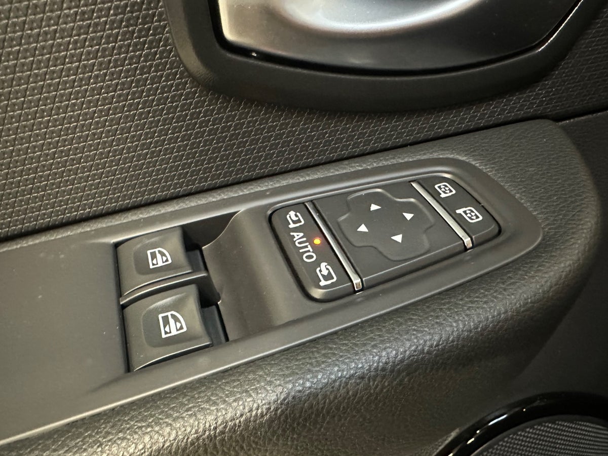 Renault Clio IV TCe 90 Zen Renault Clio IV TCe 90 Zen