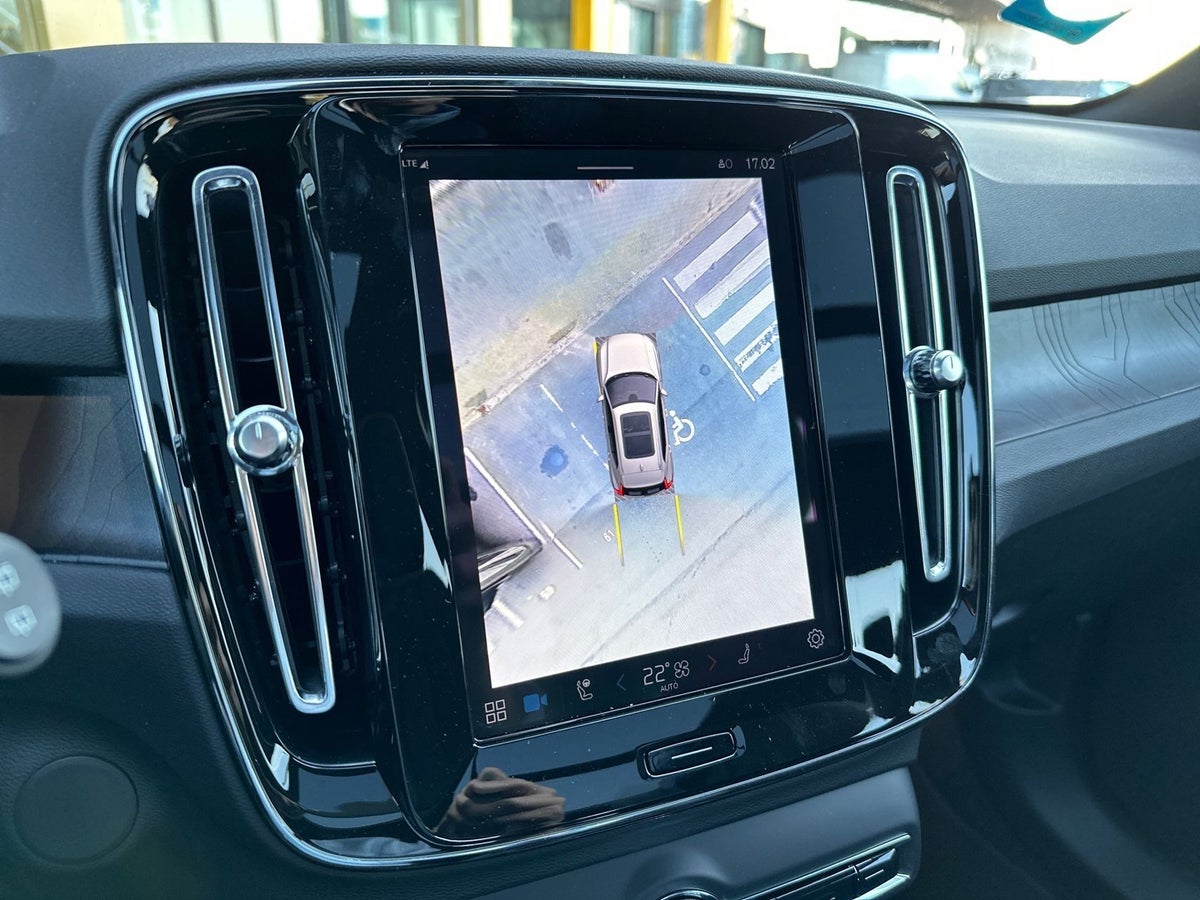 Volvo EX40 Extended Range Black Edition billede 20