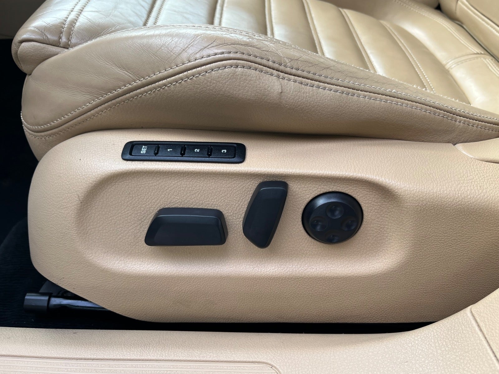 Billede af VW Passat 3,2 FSi Highline Variant DSG 4Motion