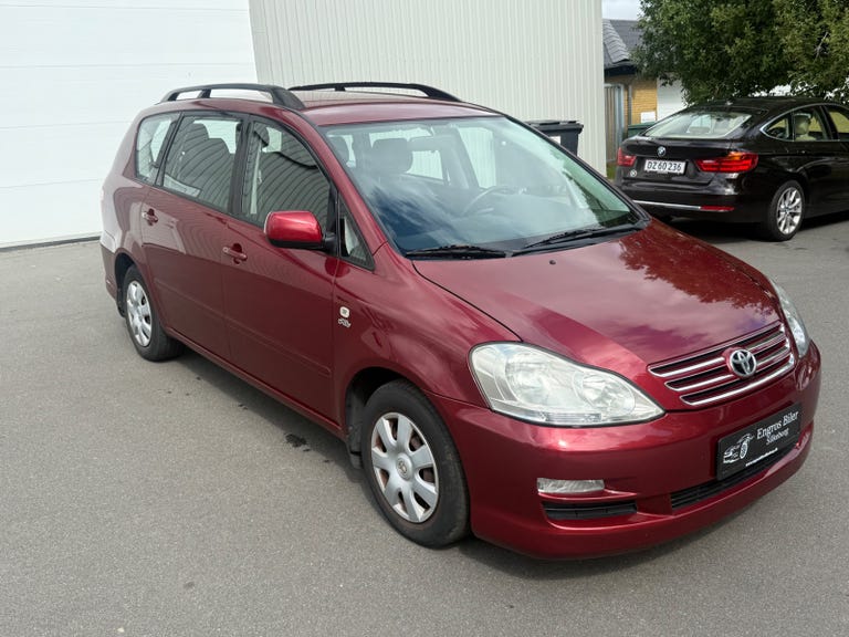 Toyota Avensis Verso D-4D 7prs
