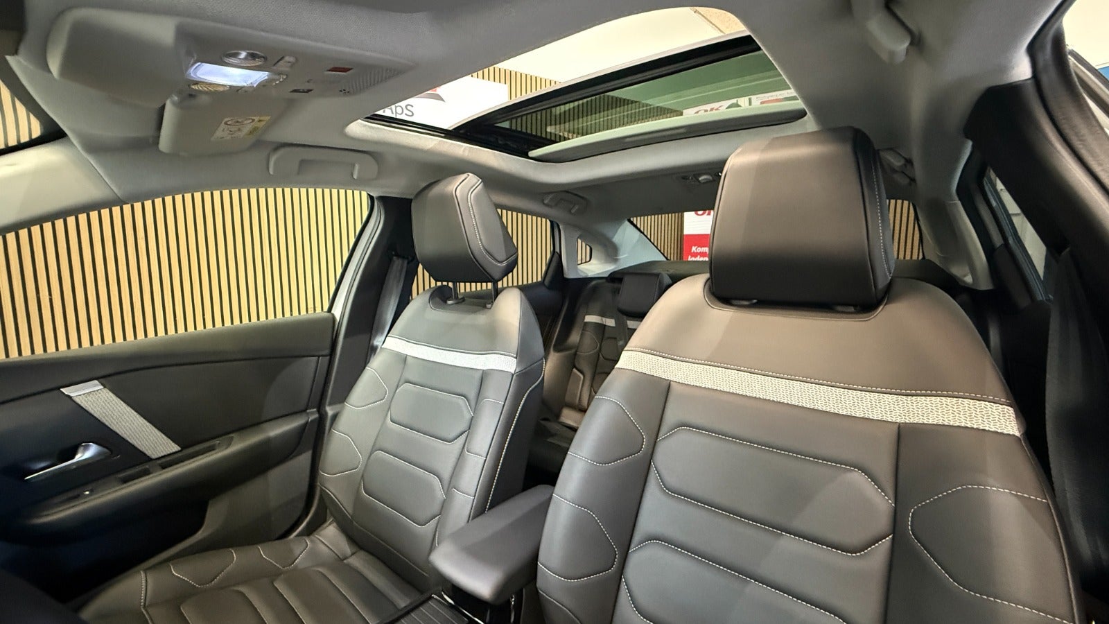 Billede af Citroën ë-C4 X 50 Palais Sky