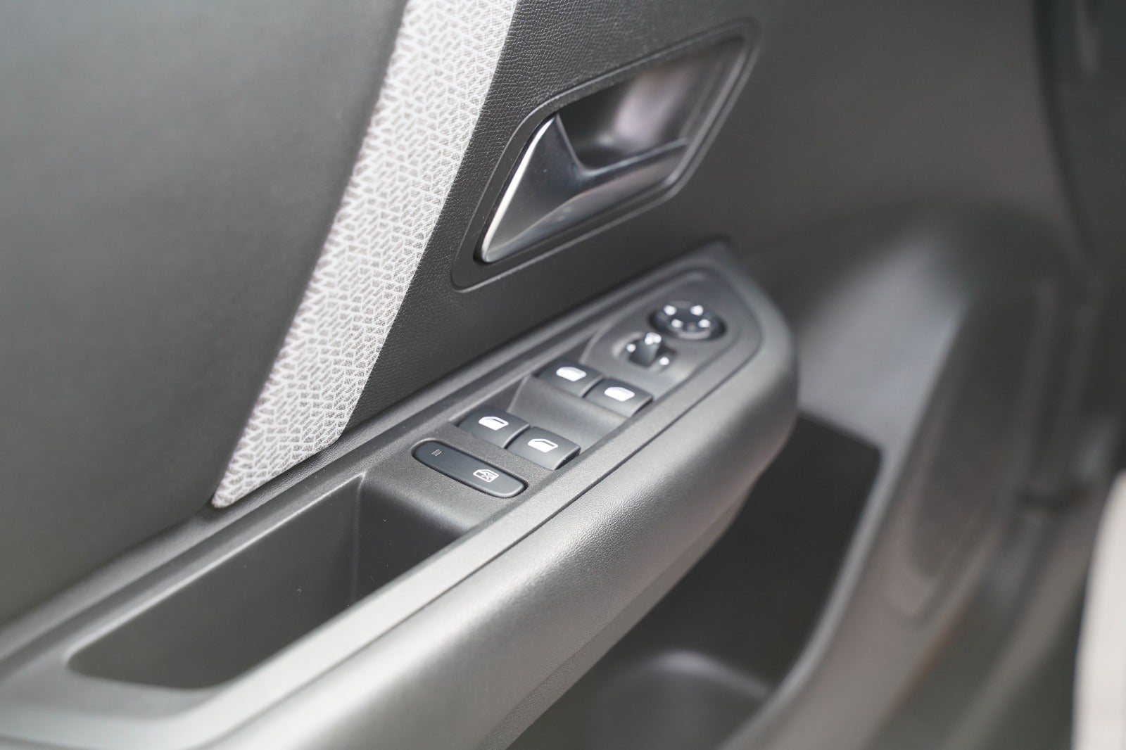Billede af Citroën C4 1,5 BlueHDi 130 Shine Sport EAT8