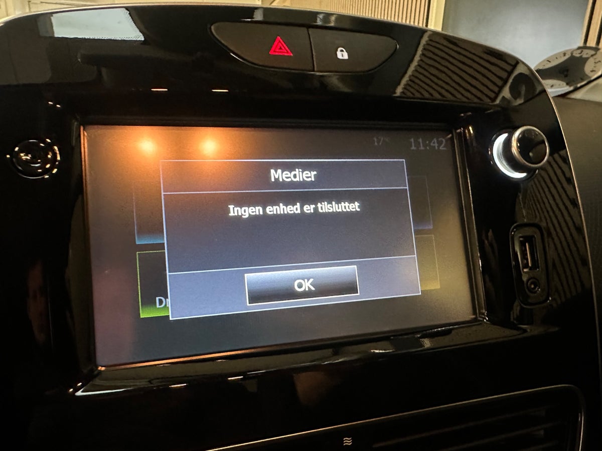 Renault Clio IV TCe 90 Zen Renault Clio IV TCe 90 Zen