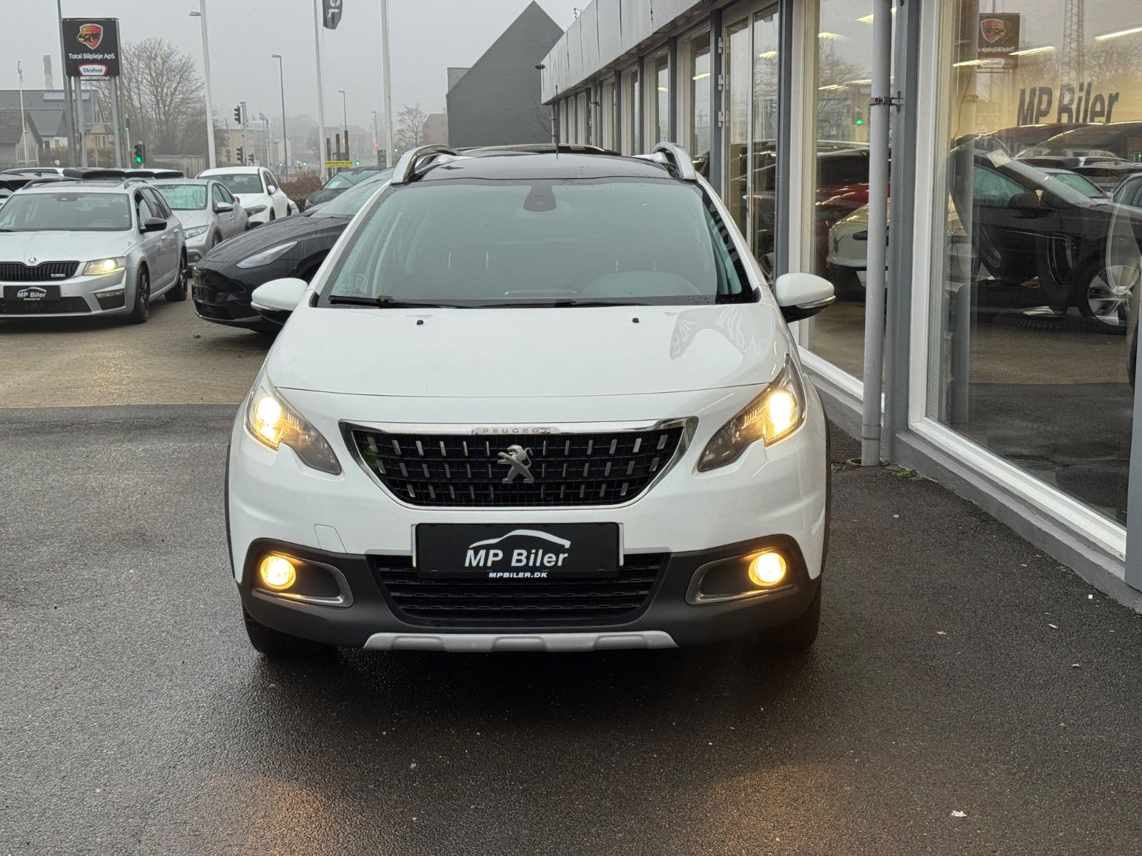 Billede af Peugeot 2008 1,5 BlueHDi 100 Allure Sky