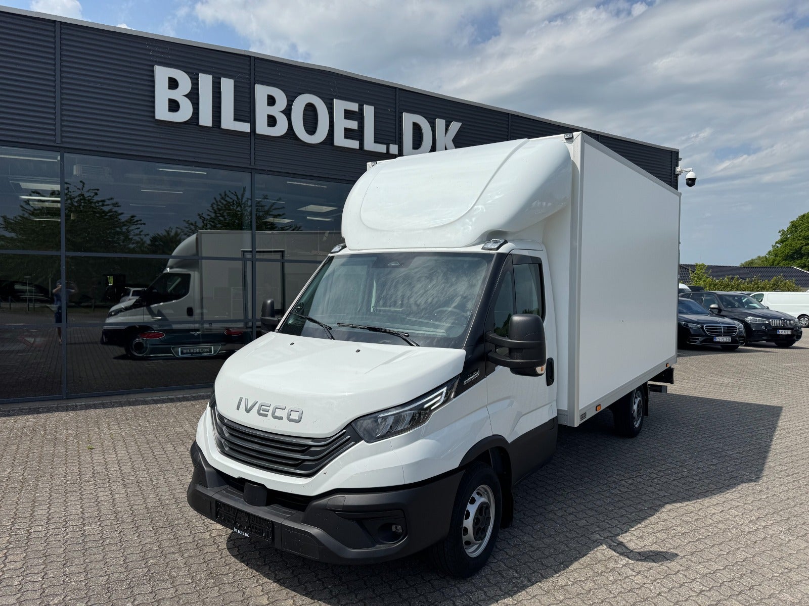 Iveco Daily 35S16 4100mm Alukasse m/lift AG8