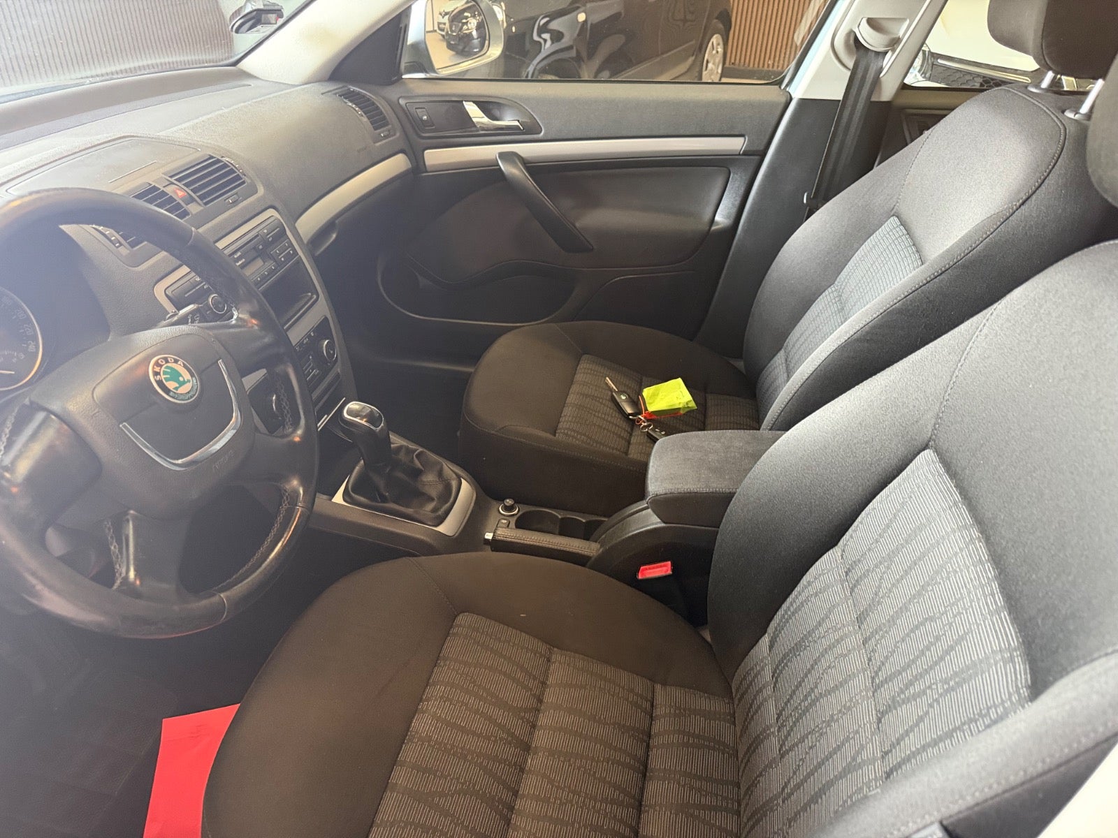 Skoda Octavia TDi 105 Elegance Combi - billede 7