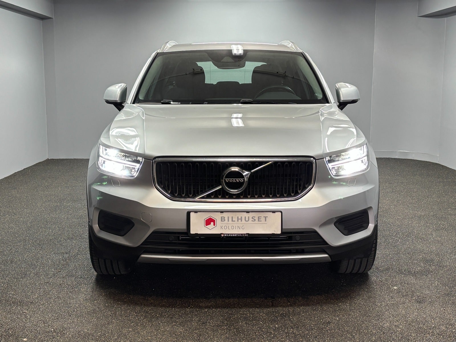 Billede af Volvo XC40 2,0 T4 190 Momentum aut.