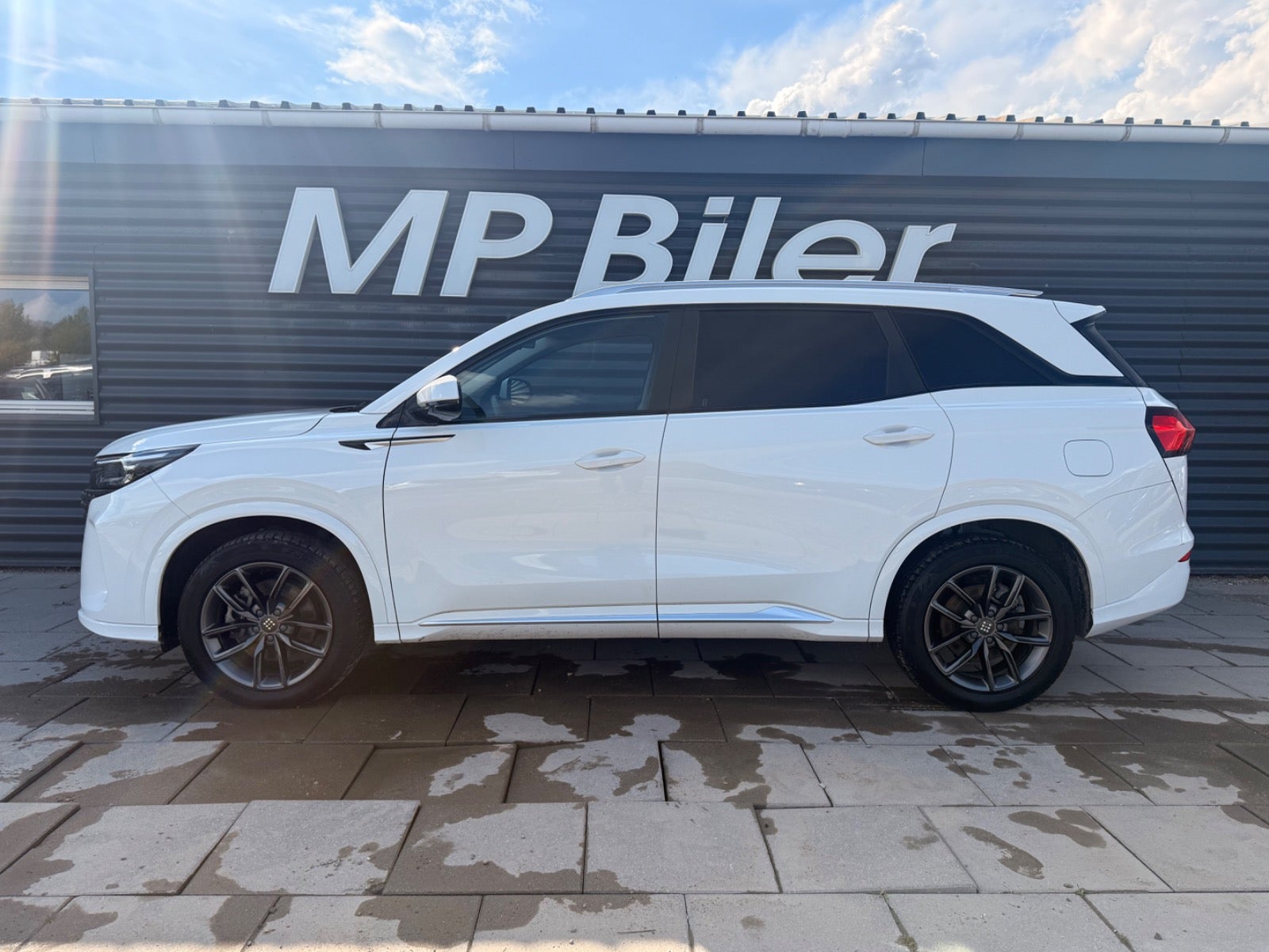Billede af Navor E5 1,5 PHEV Rock