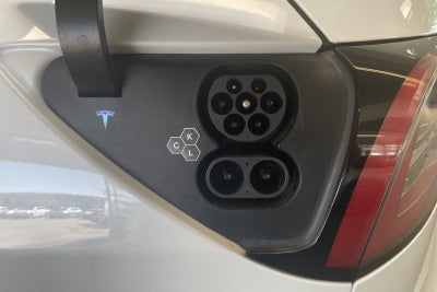 Tesla Model Y RWD
