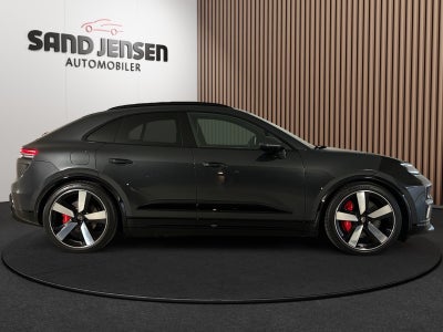 Porsche Macan Turbo 