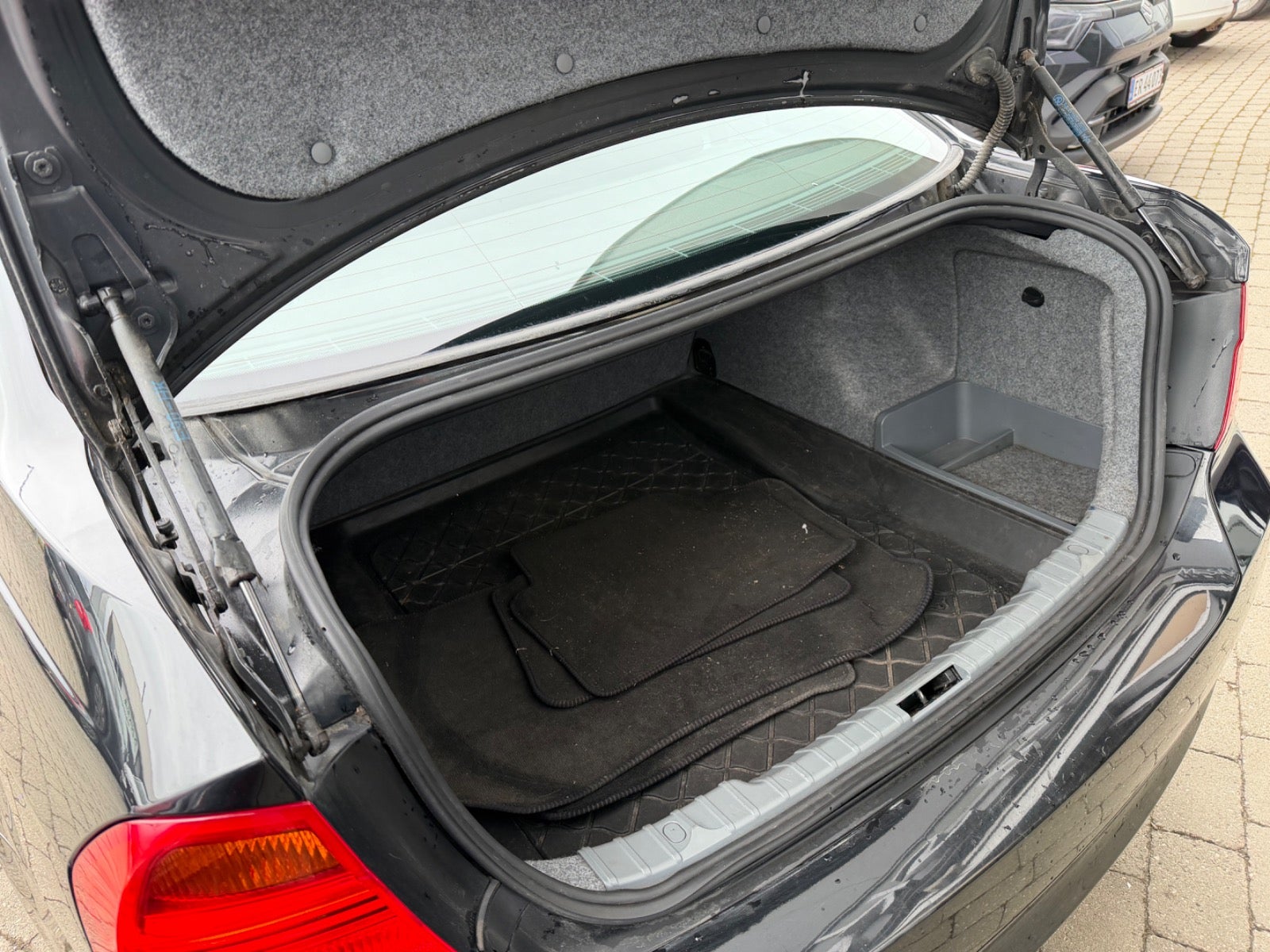 Billede af BMW 318i 2,0