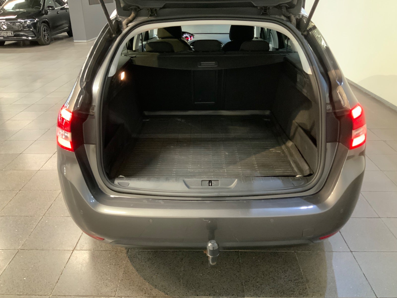 Peugeot 308 (5/8)