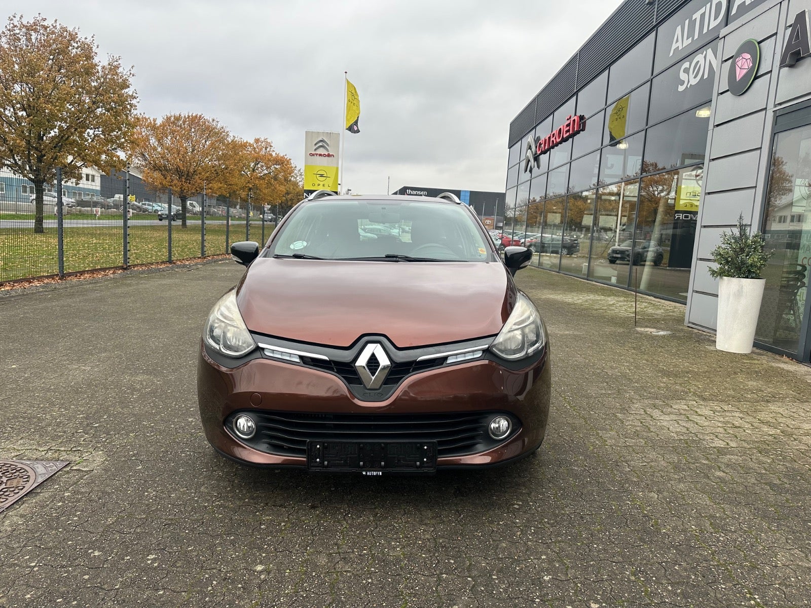 Renault Clio IV TCe 90 Expression Sport Tourer