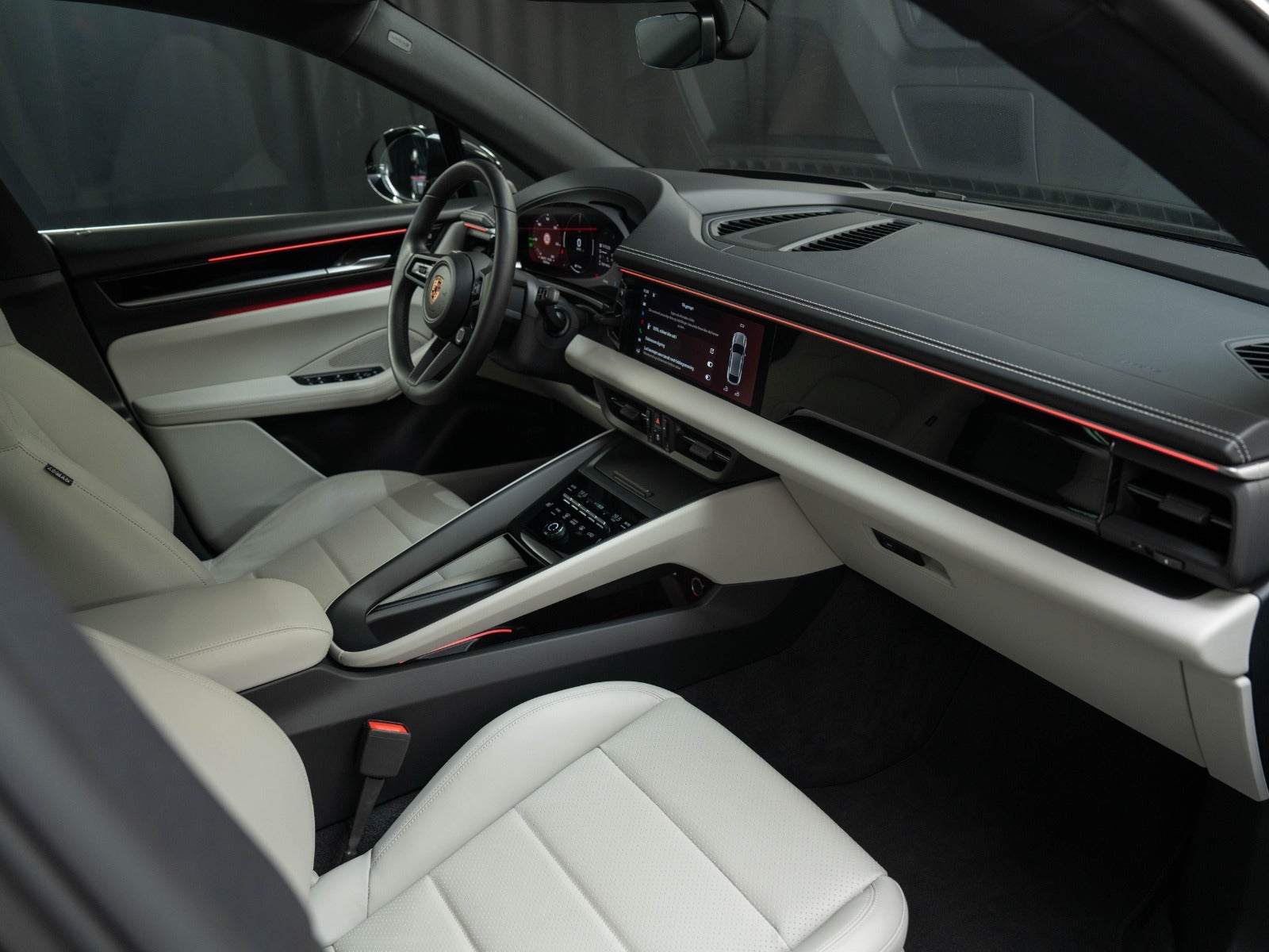 Gallery image 15 of 18