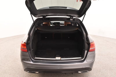 Mercedes C300 de stc. aut.