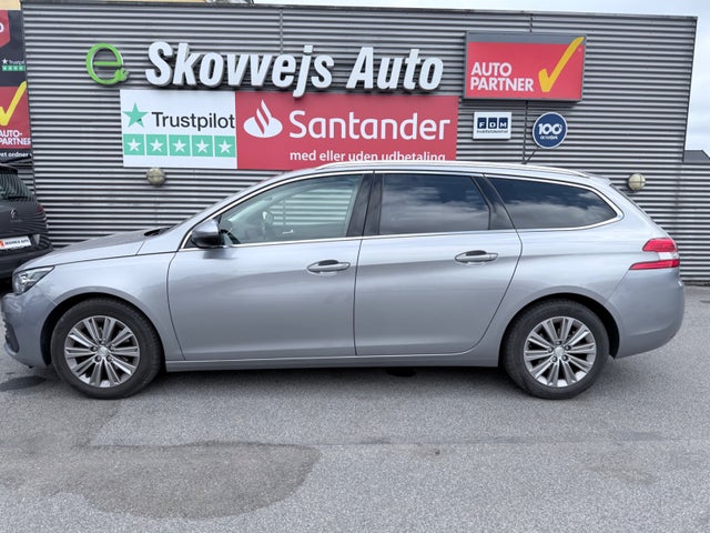 Peugeot 308 1,5 BlueHDi 130 Allure Sky SW