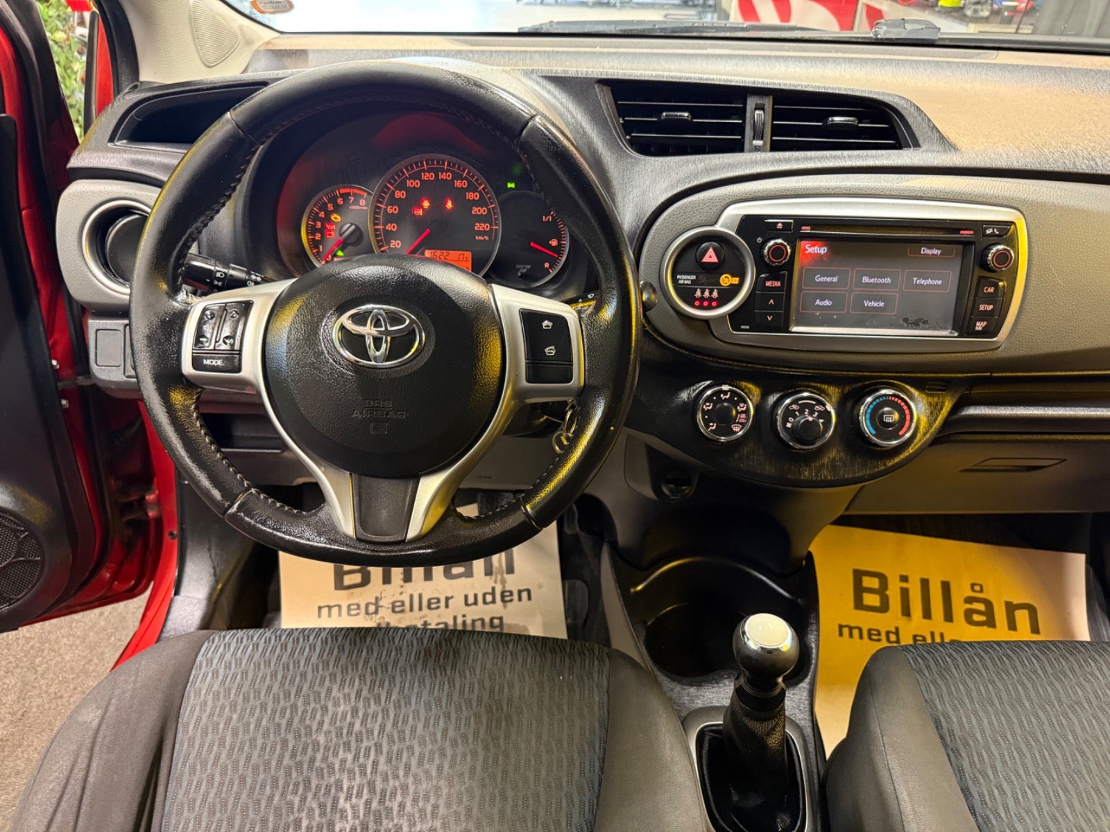 Billede af Toyota Yaris 1,0 VVT-i T2