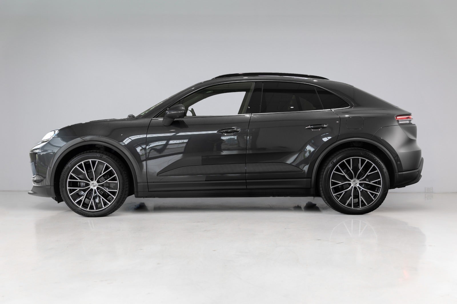 Porsche Macan 4