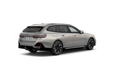 BMW i5 eDrive40 Touring Fully Charged M-Sport - 1