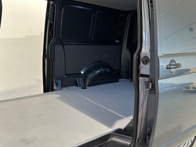 VW Transporter TDi 110 Kassevogn lang