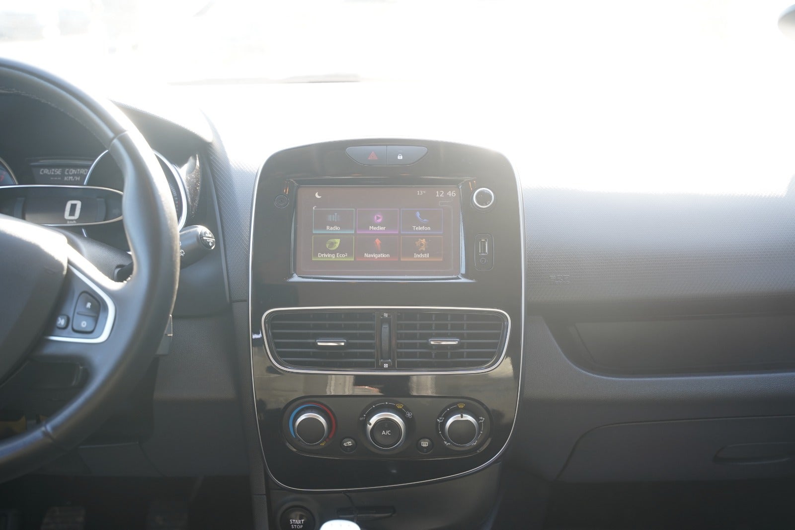 Billede af Renault Clio IV 0,9 TCe 90 Expression Sport Tourer