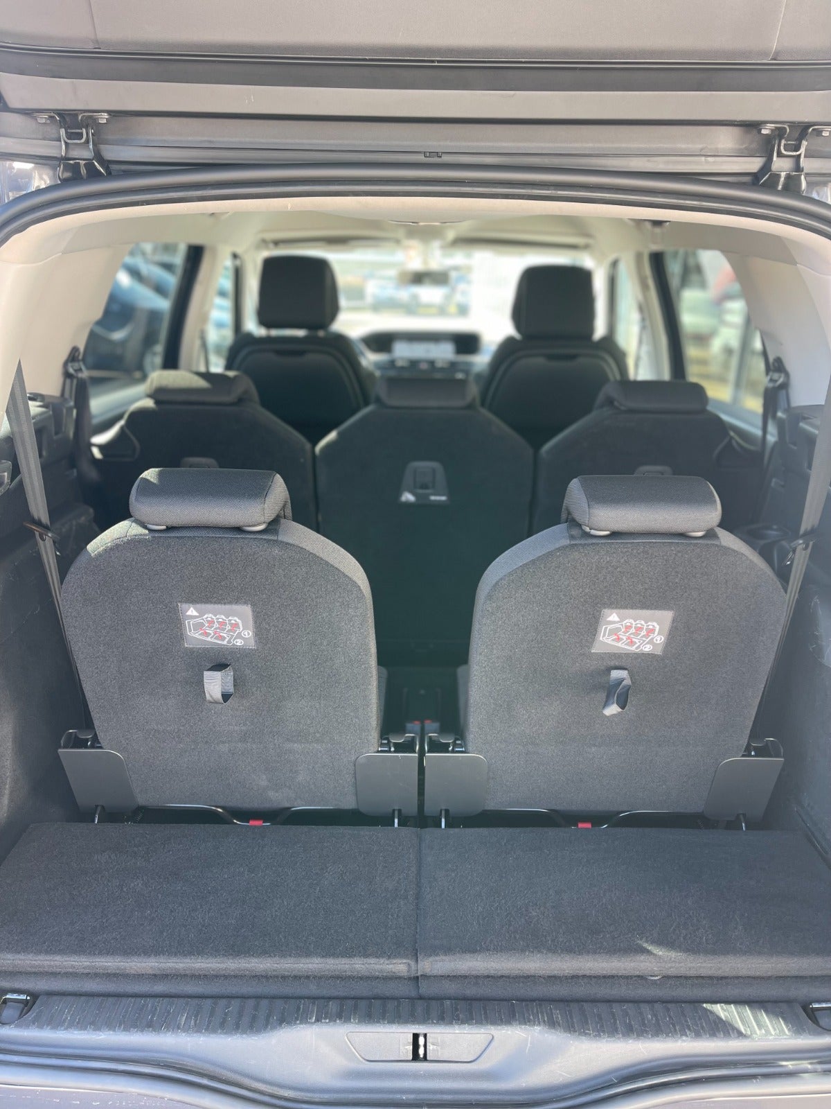 Billede af Citroën Grand C4 SpaceTourer 1,6 BlueHDi 120 Iconic 7prs