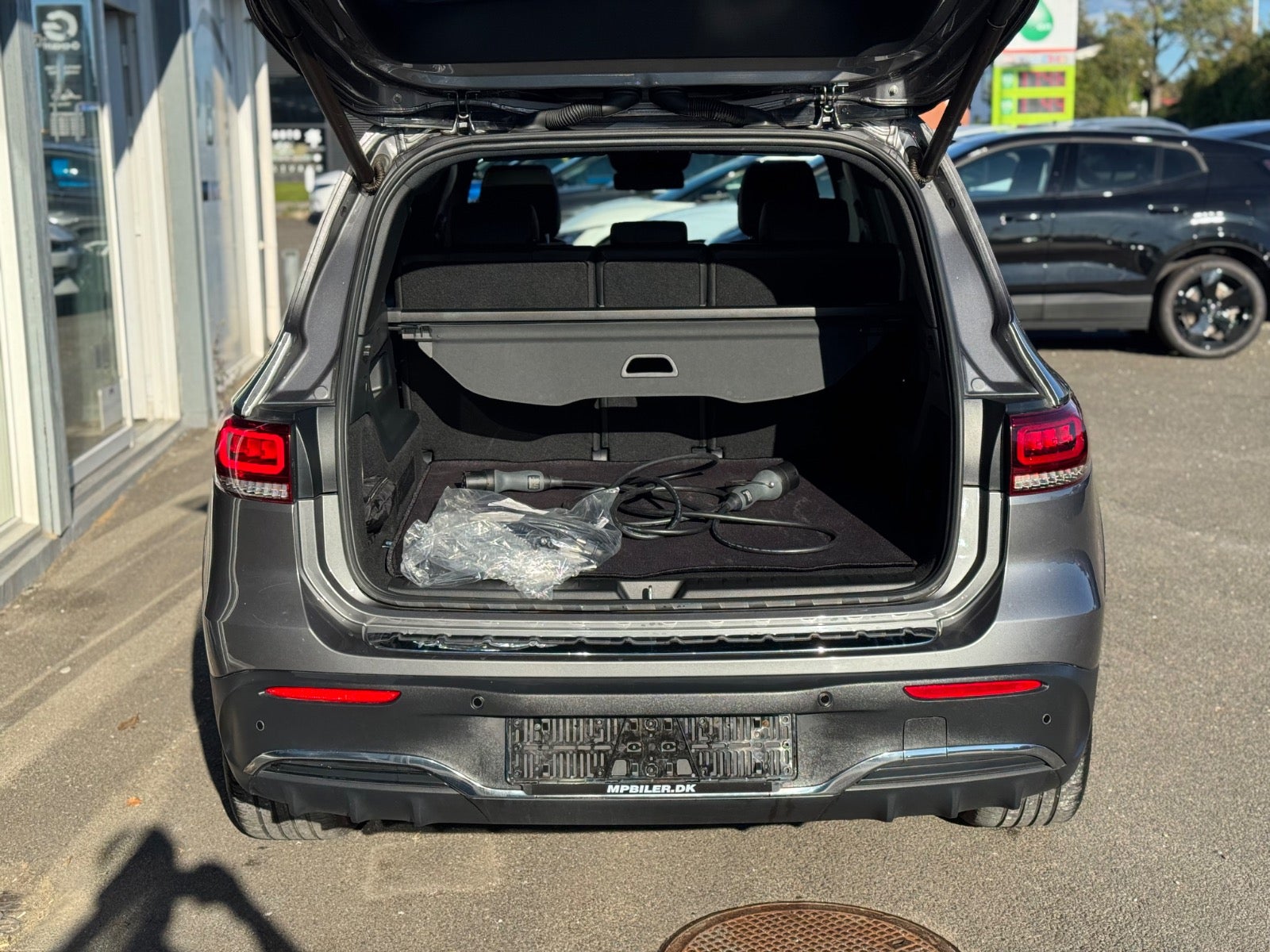 Billede af Mercedes EQB300  AMG Line 4Matic
