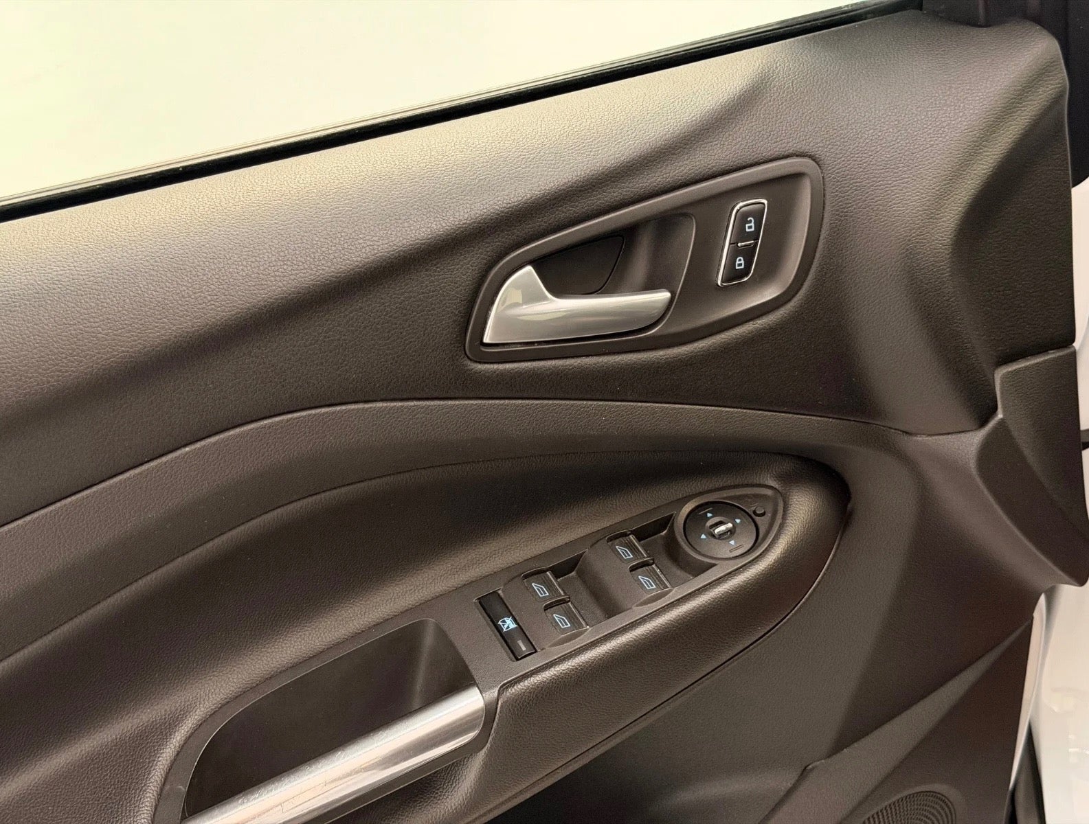 Billede af Ford Kuga 2,0 TDCi 140 Titanium
