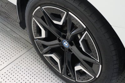 BMW iX xDrive40 Fully Charged Sport